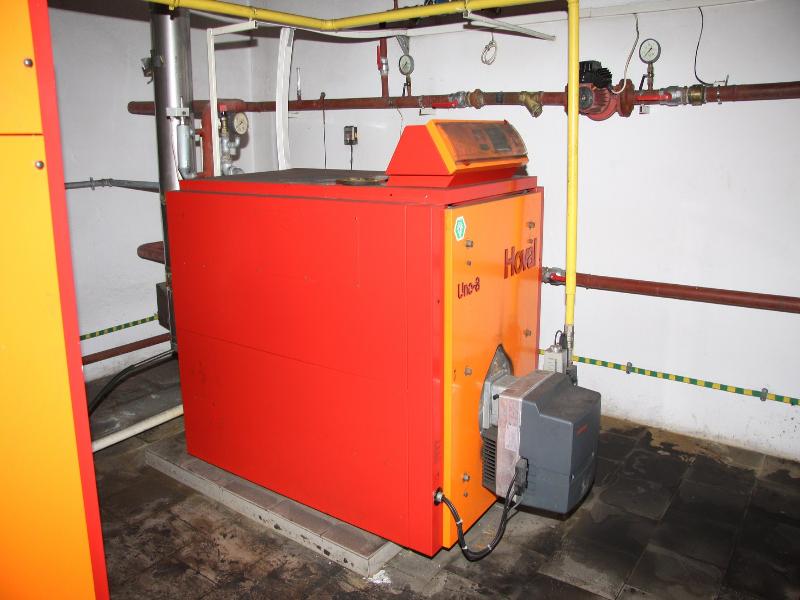 Used Hoval Uno-3 (150) Boiler house for Sale (Auction Premium) | NetBid Industrial Auctions